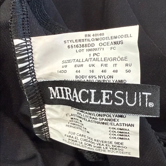 Ready to look one or two sizes slimmer? Miraclesuit is ready for you! - Picture 3 of 5